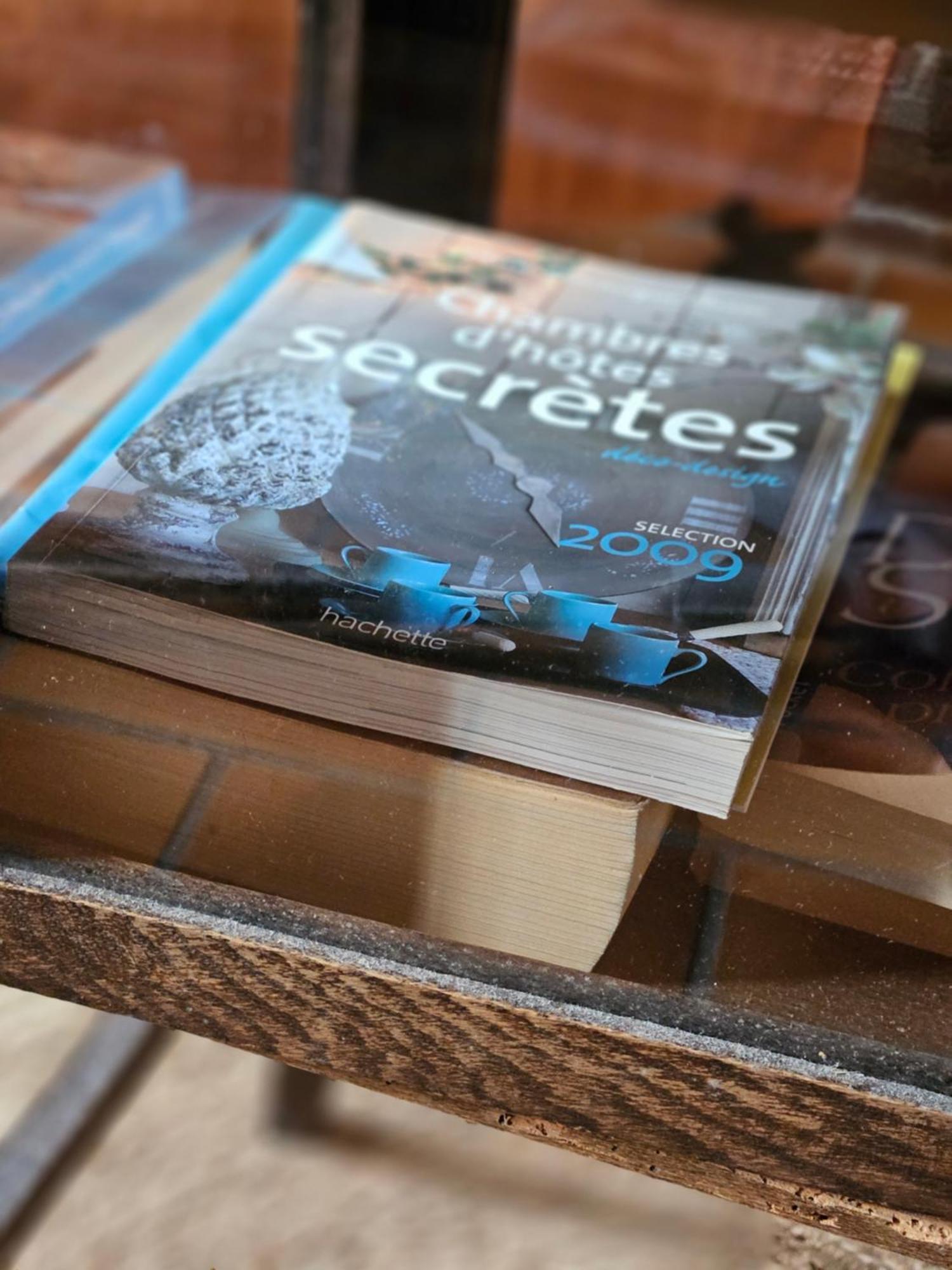 Le Logis Du Clocher Troyes Eksteriør billede